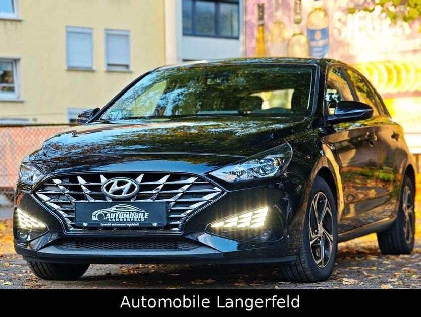 i30