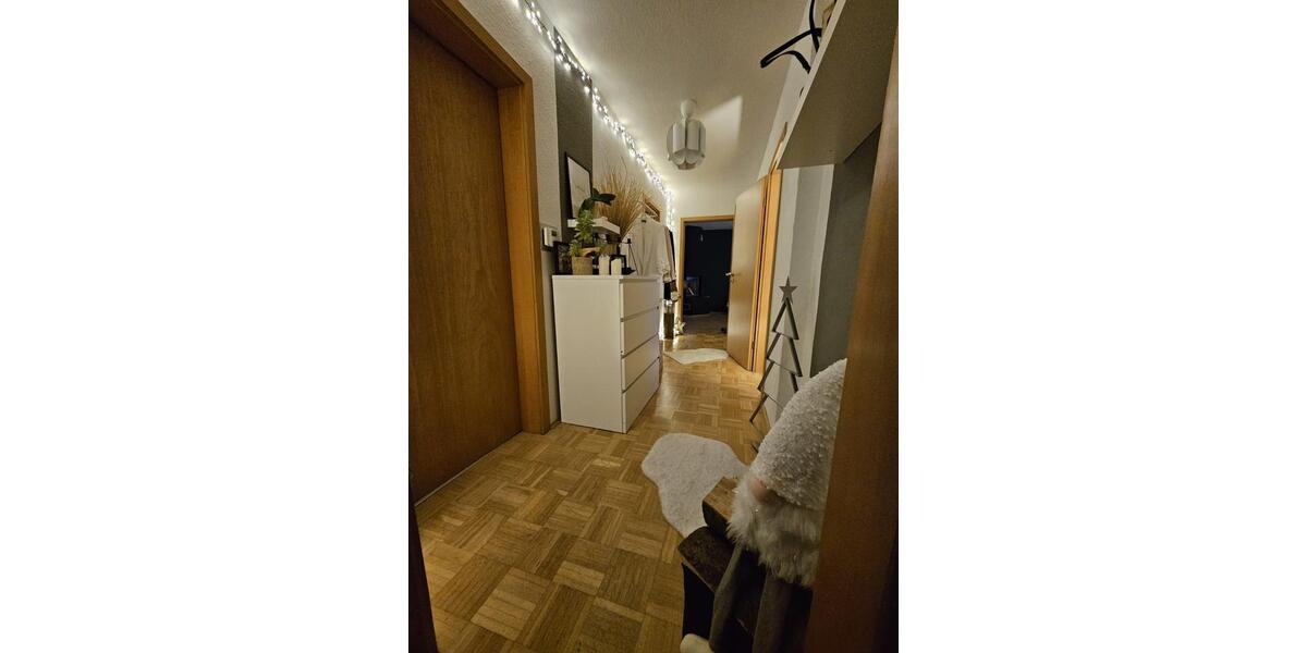 Etagenwohnung Essen Stadtbezirk VI - 3.5 Zimmer, 85 m&sup2;, 700&euro; | Angebot:25633238