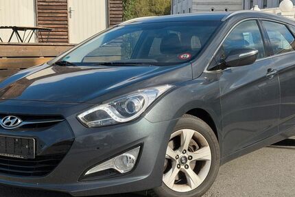 Hyundai i40 288.745 km 2.300 &euro; Gelsenkirchen 45884