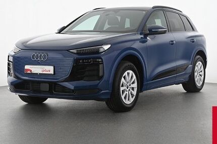 Audi Q6 e-tron 3.636 km 54.890 € Essen 45143