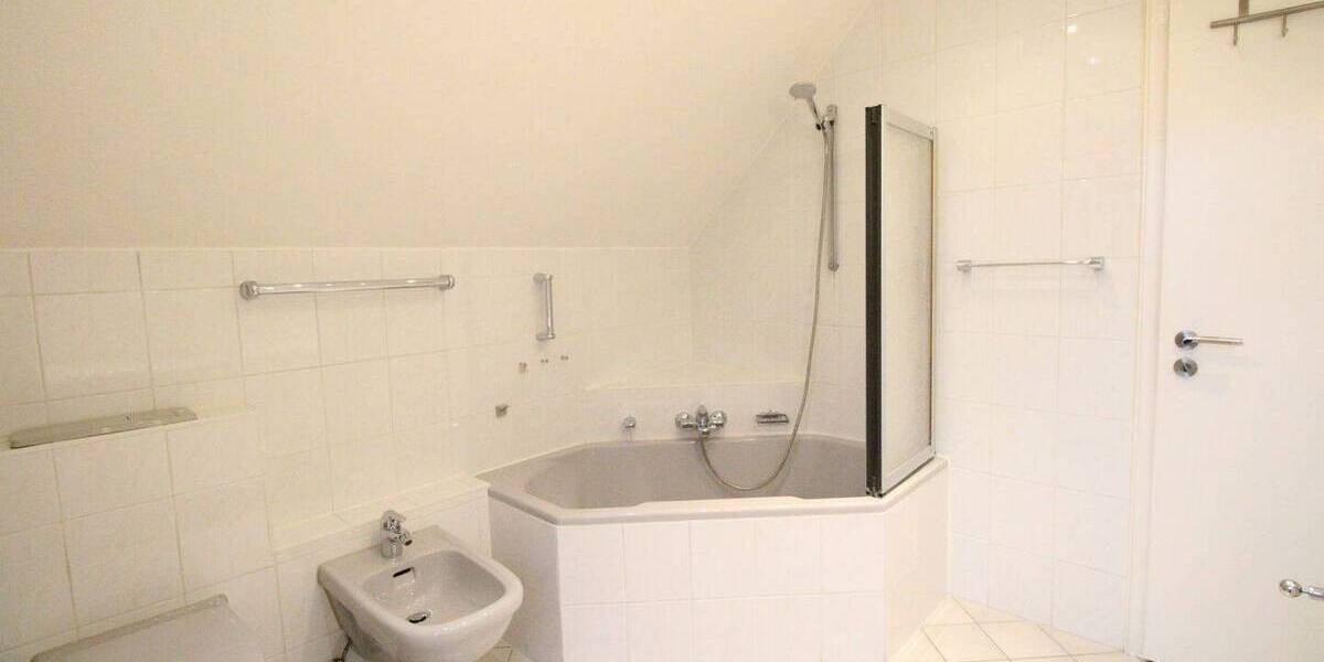 Einfamilienhaus Meerbusch Osterath - 4 Zimmer, 167 m&sup2;, 850.000&euro; | Angebot:26344647