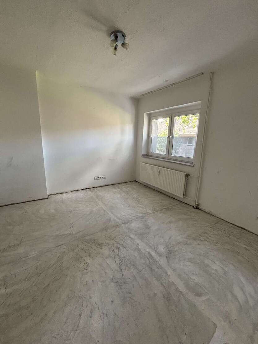 Wohnung zum Mieten in Duisburg 220 € 34 m² 1 zimmer