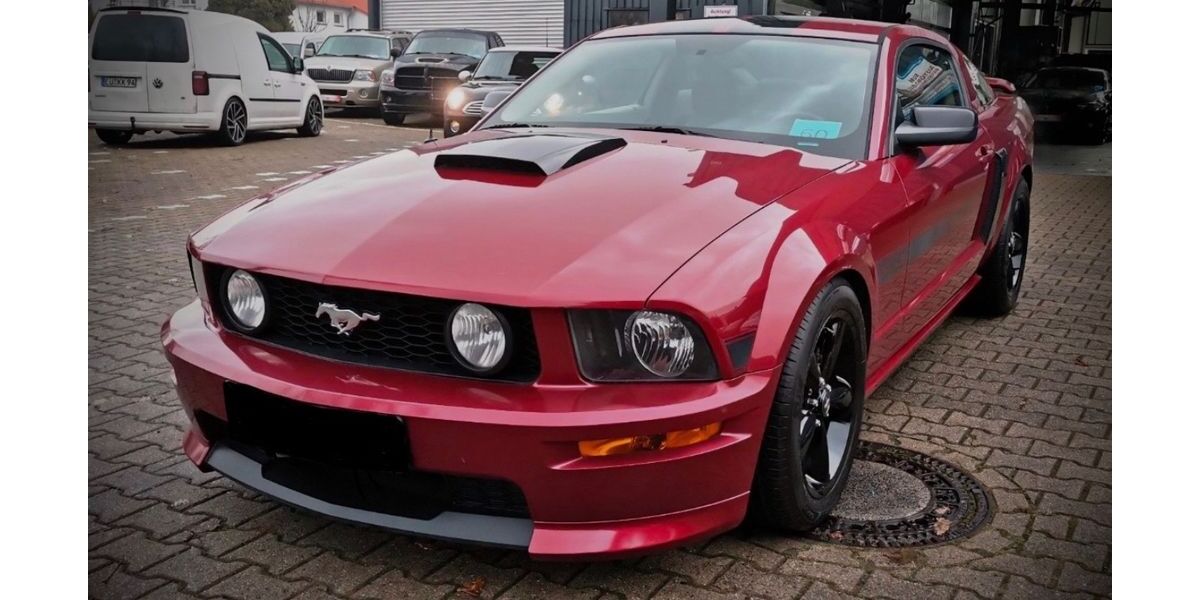 Ford Mustang 160.000 km 17.600 &euro; Wesel 46483