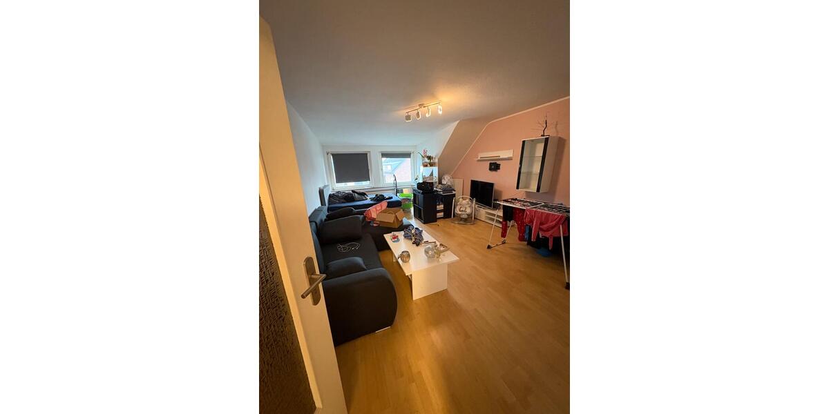 Dachgeschoßwohnung Duisburg Rheinhausen - 2 Zimmer, 69 m&sup2;, 550&euro; | Angebot:24866118