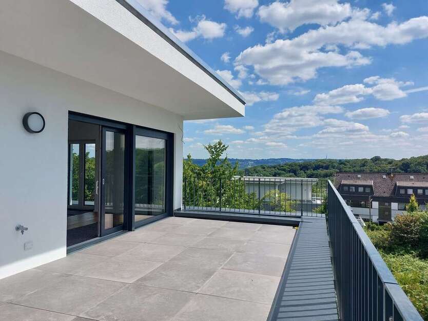 Wohnung zum Mieten in Wuppertal 1.592 € 90.95 m²