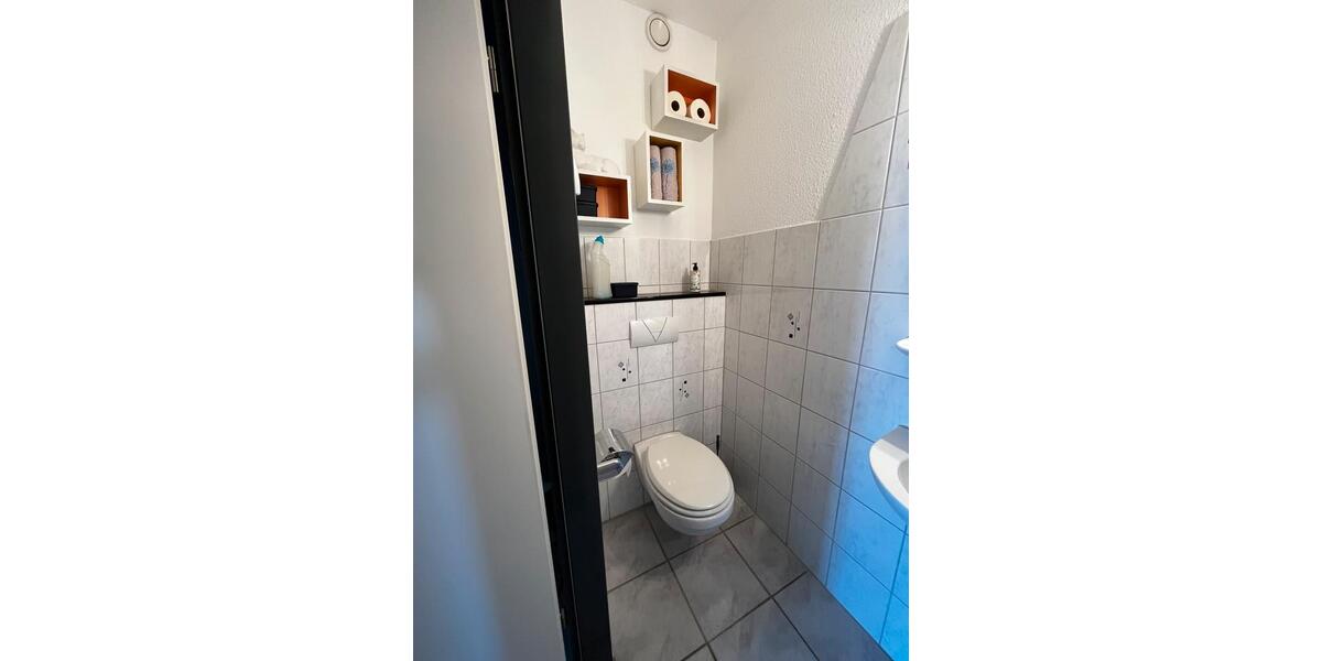 Etagenwohnung Neuss - 3 Zimmer, 82 m&sup2;, 258.000&euro; | Angebot:26902565