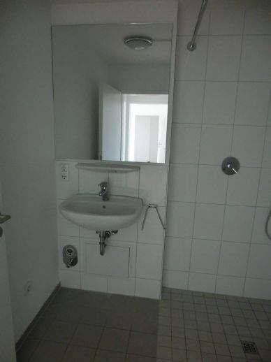 Etagenwohnung Duisburg Hochheide - 2 Zimmer, 68 m&sup2;, 579&euro; | Angebot:26879194
