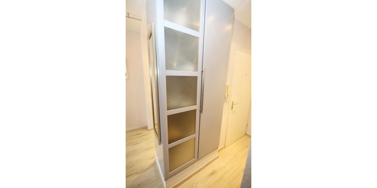 Etagenwohnung Düsseldorf Stadtmitte - 1 Zimmer, 29 m&sup2;, 730&euro; | Angebot:26336467