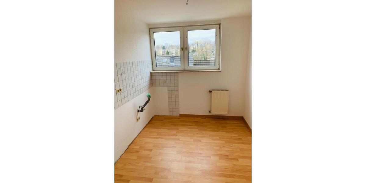 Dachgeschoßwohnung Essen Stadtbezirk VII - 3 Zimmer, 65 m&sup2;, 600&euro; | Angebot:25635910