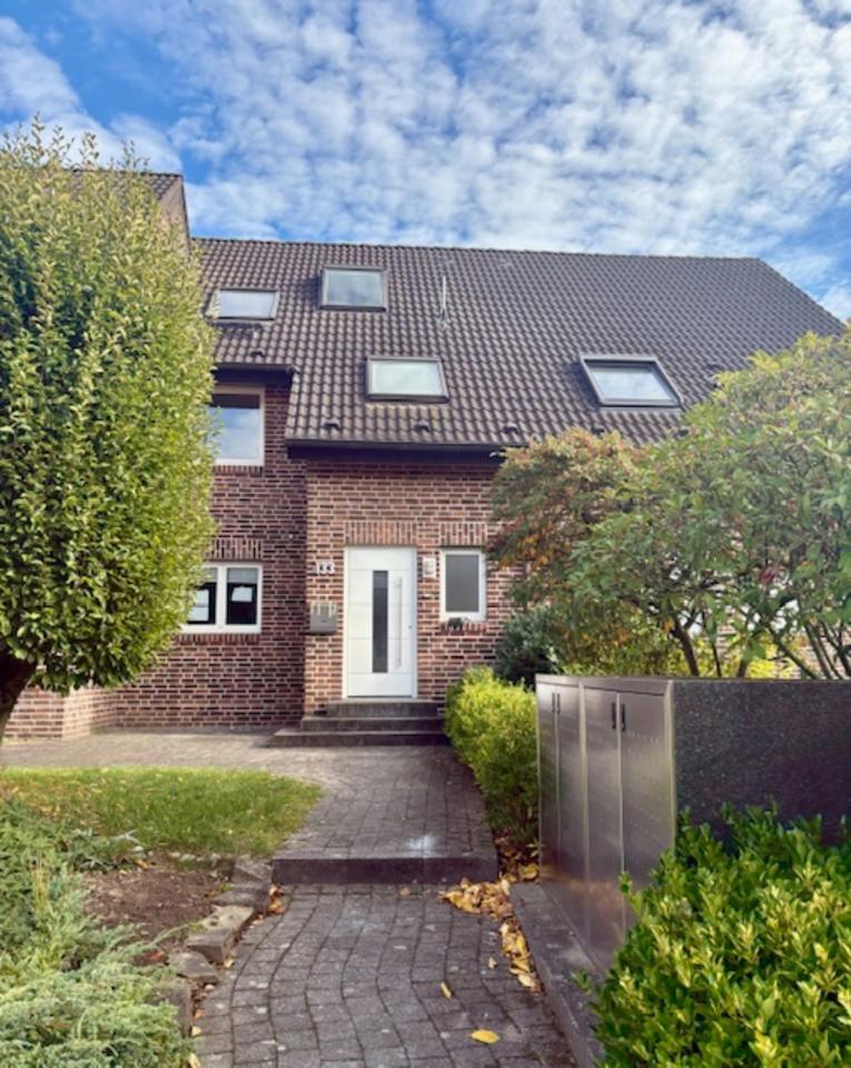 MODERNES; HELLES HAUS IN WITTLAER - EINBRUNGEN - NEUE EINBAUKÜCHE - RUHIGE LAGE - zimmer