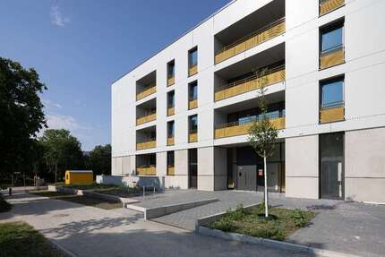 Wohnung zum Mieten in Berlin 239,81 € 24.98 m²