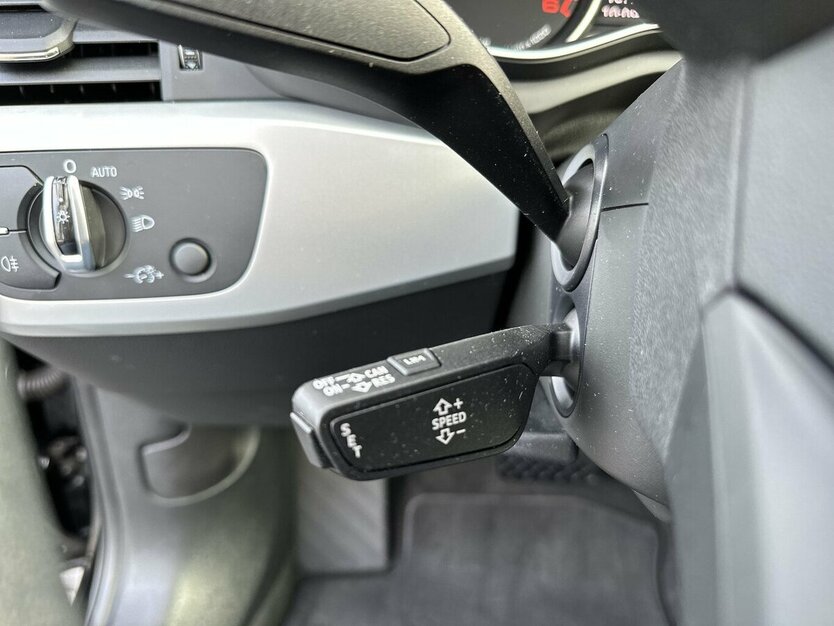 Audi A4 2,0 TDI / Automatik / Navi MMI / LED / AHK 135.000 km 18.900 € Mönchengladbach 41066