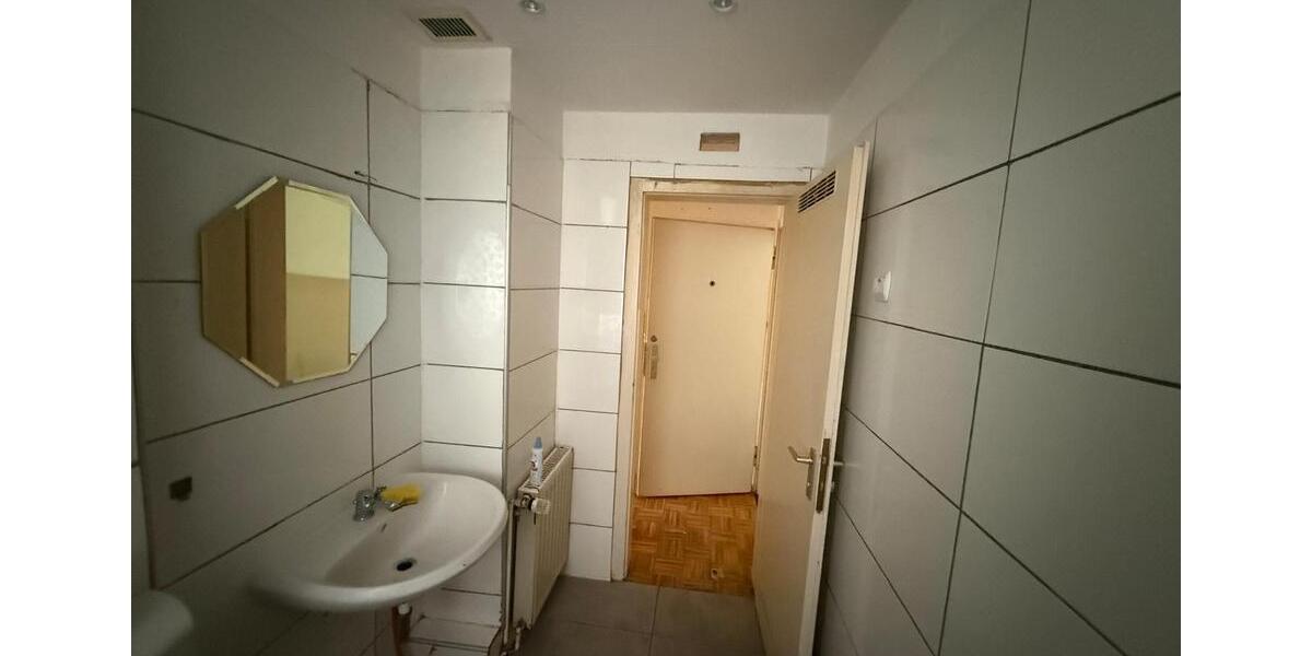 Erdgeschoßwohnung Essen Stadtbezirk IV - 2.5 Zimmer, 49 m&sup2;, 650&euro; | Angebot:25642616