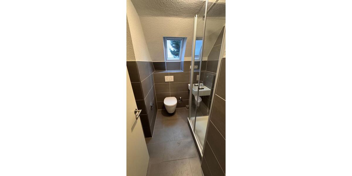 Dachgeschoßwohnung Essen Stadtbezirk VI - 2 Zimmer, 40 m&sup2;, 435&euro; | Angebot:24967368