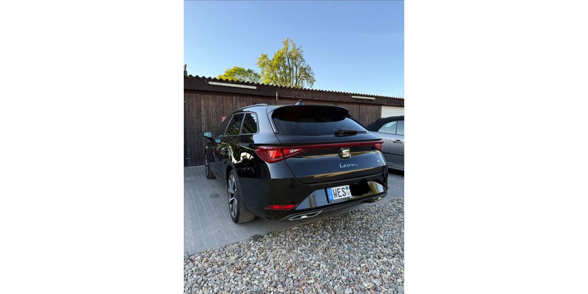 Seat Leon 42.800 km 25.250 &euro; Voerde 46562