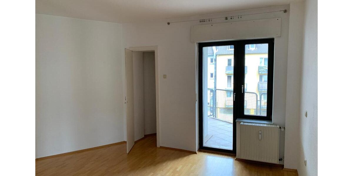 Etagenwohnung Essen Stadtbezirk II - 2.5 Zimmer, 70 m&sup2;, 950&euro; | Angebot:26206902