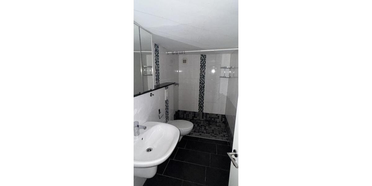 Doppelhaushälfte Essen Stadtbezirk V - 4.5 Zimmer, 160 m&sup2;, 1.650&euro; | Angebot:25354554