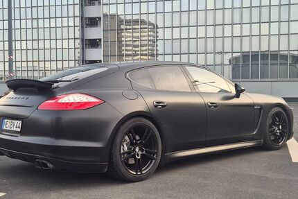 Porsche Panamera 168.000 km 26.500 &euro; Neuss 41462