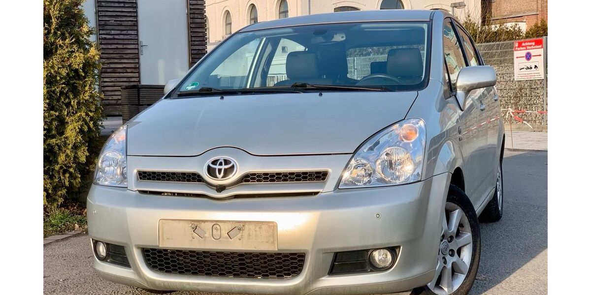 Toyota Corolla Verso 135.783 km 3.300 &euro; Gelsenkirchen 45884