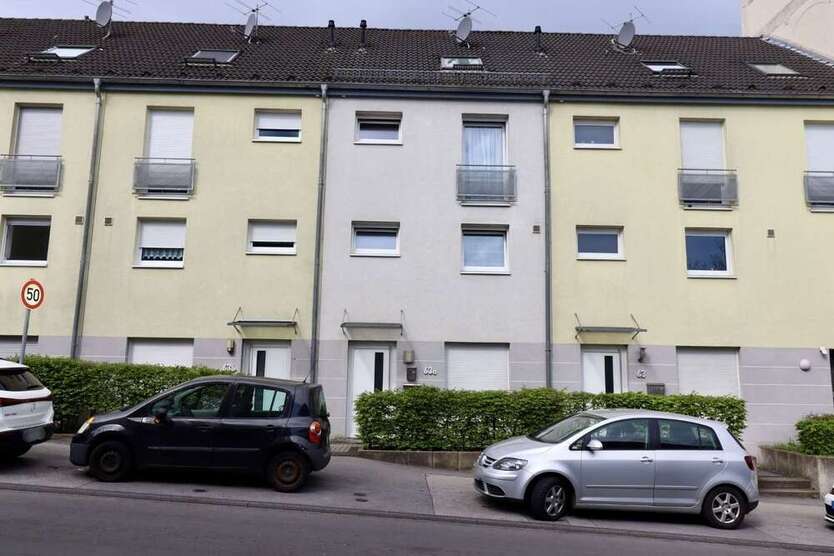 Haus zum Kaufen in Solingen 349.000 € 166.8 m²
