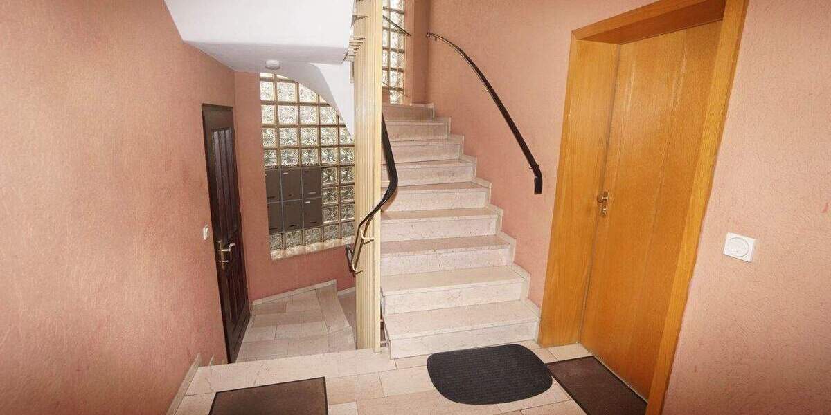 Etagenwohnung Neukirchen-Vluyn Neukirchen - 5 Zimmer, 89 m&sup2;, 195.000&euro; | Angebot:25191027