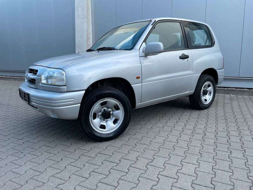 Suzuki Grand Vitara 150.000 km 4.700 € Düsseldorf 40231