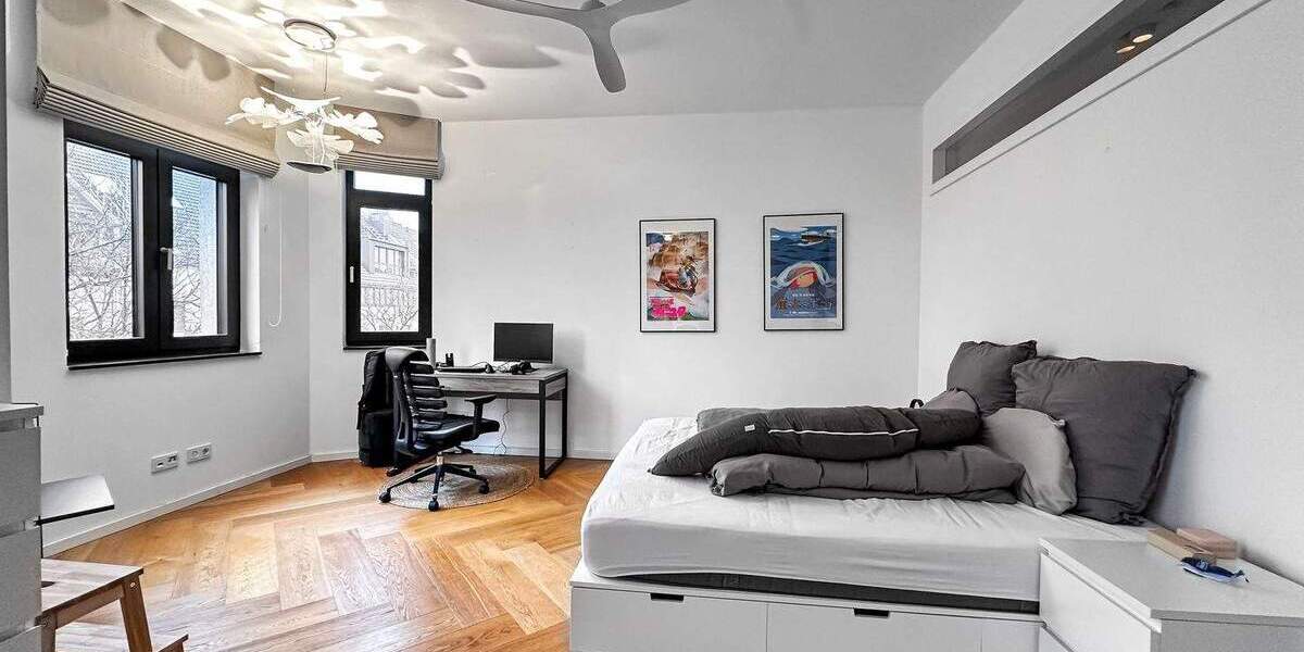 Terrassenwohnung Düsseldorf Friedrichstadt - 3 Zimmer, 130 m&sup2;, 2.900&euro; | Angebot:24807540