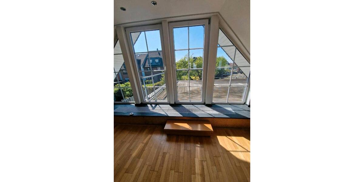 Dachgeschoßwohnung Velbert Langenberg - 1 Zimmer, 70 m&sup2;, 830&euro; | Angebot:26312915