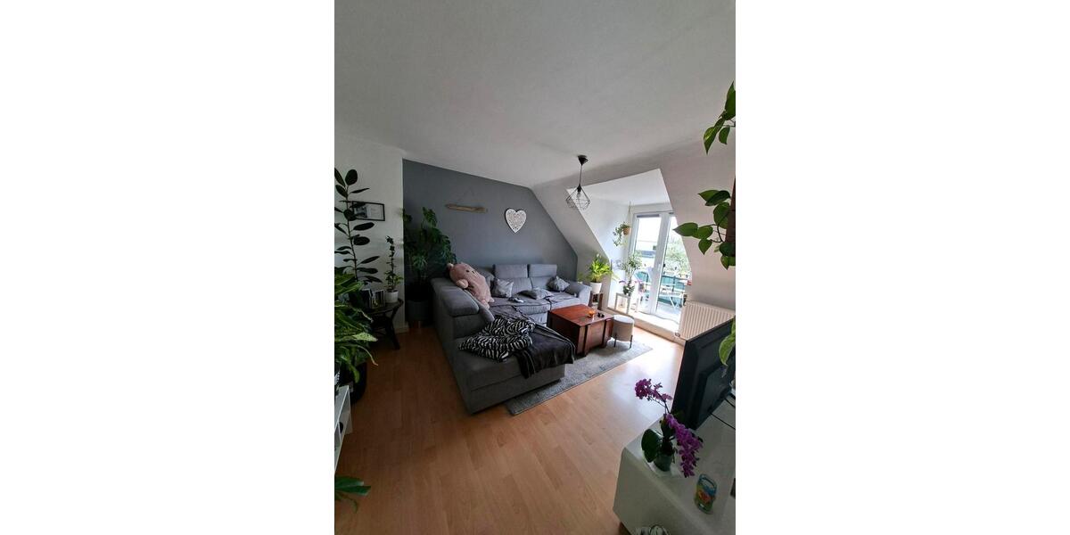 Dachgeschoßwohnung Essen Stadtbezirk IV - 3 Zimmer, 67 m&sup2;, 855&euro; | Angebot:26366523