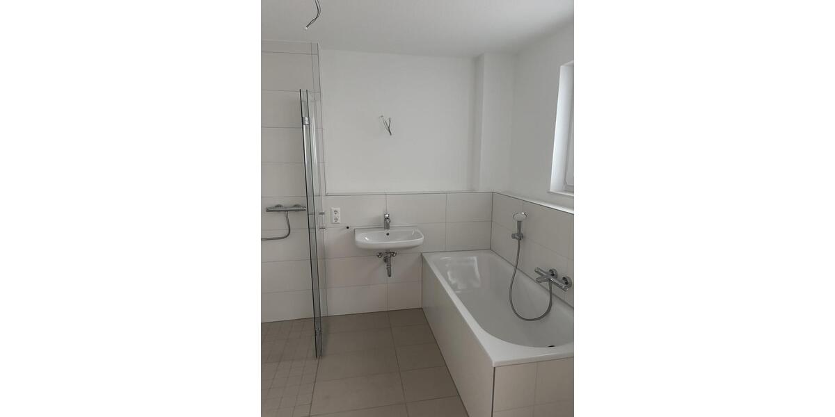 Etagenwohnung Duisburg Walsum - 3 Zimmer, 82 m&sup2;, 981&euro; | Angebot:26227968