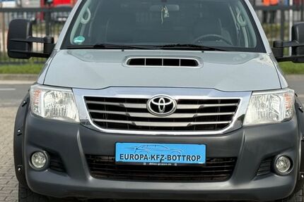 Toyota Hilux 154.000 km 19.999 &euro; Bottrop 46238