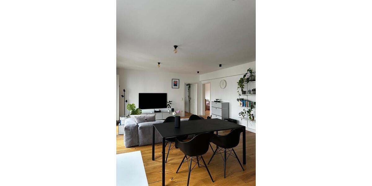 Etagenwohnung Essen Stadtkern - 2 Zimmer, 83 m&sup2;, 960&euro; | Angebot:25261449