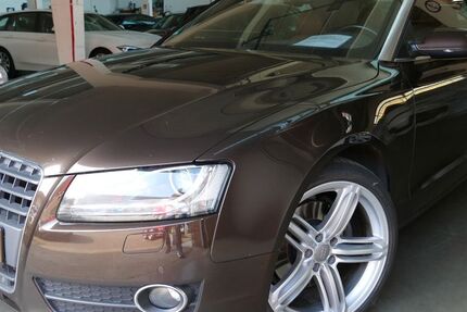 Audi A5 186.500 km 13.880 € Düsseldorf 40549