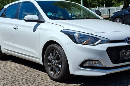 Hyundai i20 92.260 km 7.990 &euro; Duisburg 47269