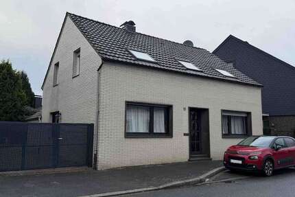 Haus zum Kaufen in Duisburg 318.000 € 147 m² 4 zimmer