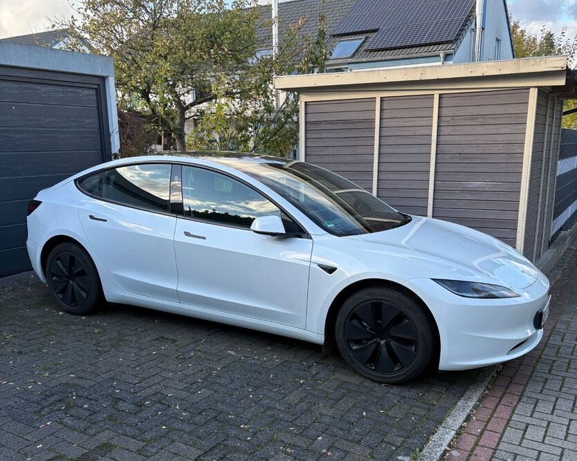 Tesla Model 3 21.950 km 33.800 € Herten 45699