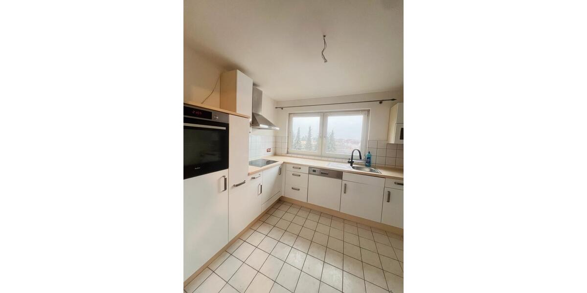 Dachgeschoßwohnung Duisburg Walsum - 4 Zimmer, 87 m&sup2;, 1.200&euro; | Angebot:25087105