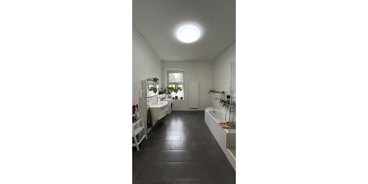 Erdgeschoßwohnung Herne Wanne - 4.5 Zimmer, 125 m&sup2;, 1.250&euro; | Angebot:25366801