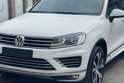 VW Touareg 227.543 km 14.950 &euro; Krefeld 47799