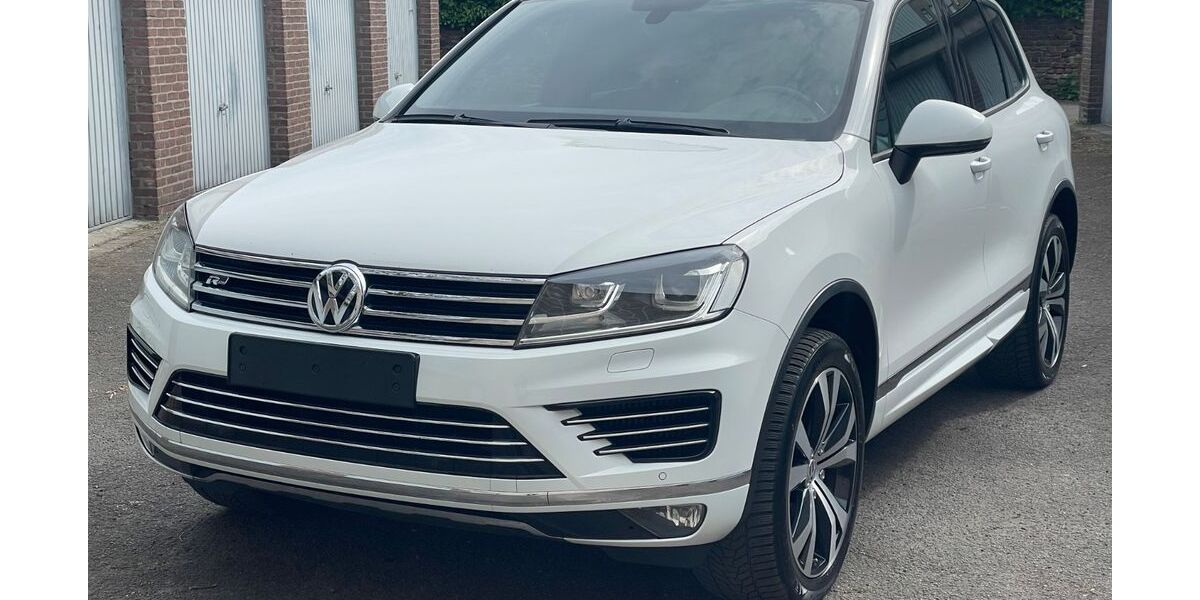 VW Touareg 227.543 km 15.900 &euro; Krefeld 47799