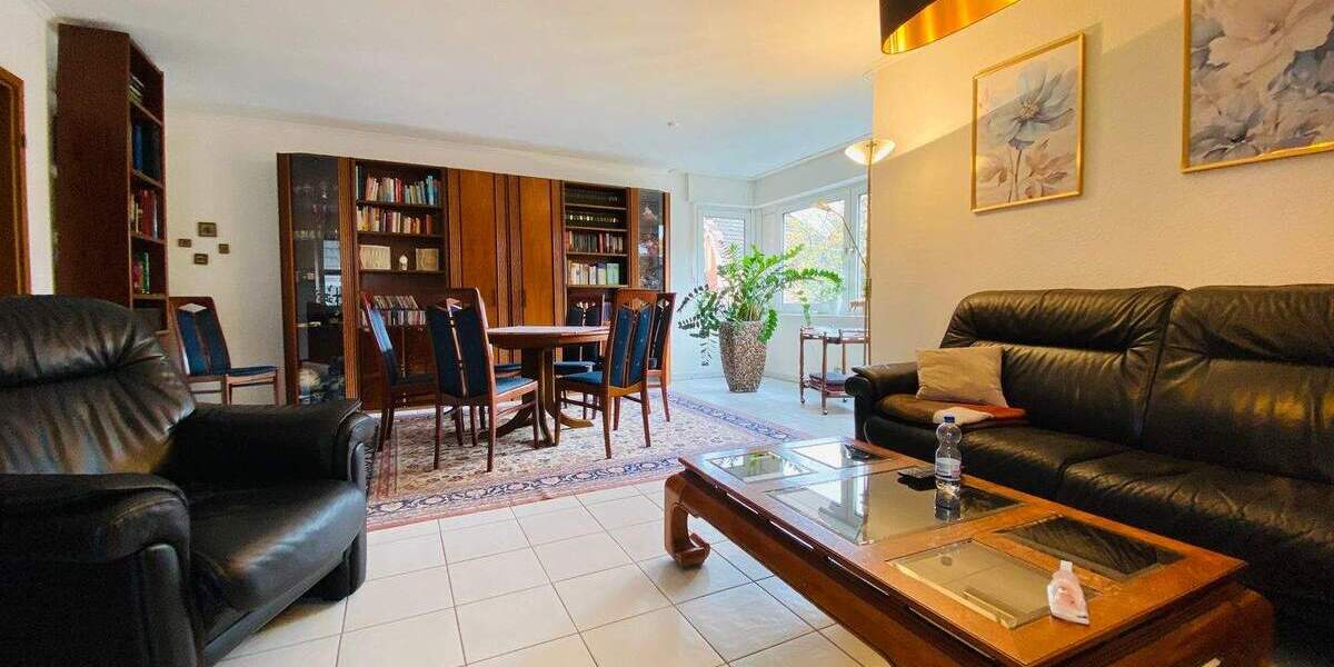 Etagenwohnung Bottrop Stadtmitte - 3 Zimmer, 82 m&sup2;, 180.500&euro; | Angebot:23223874