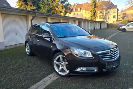 Opel Insignia 208.600 km 5.900 € Düsseldorf 40231