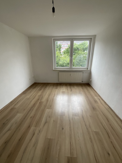 Etagenwohnung Duisburg Angerhausen - 2 Zimmer, 44 m&sup2;, 369&euro; | Angebot:25454804