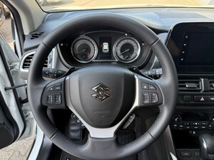 Suzuki S-Cross 1.5 Comfort Hybrid AGS +CarPlay+LED+ 23.970 km 22.450 &euro; Meerbusch 40667