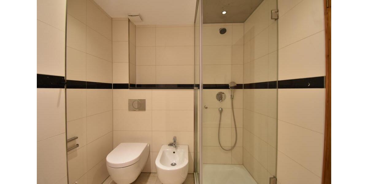Etagenwohnung Düsseldorf - 2 Zimmer, 54 m&sup2;, 1.000&euro; | Angebot:26548233