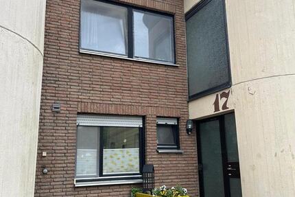 Von Privat Reihenmittelhaus in Essen Horst mit Wärmepumpe