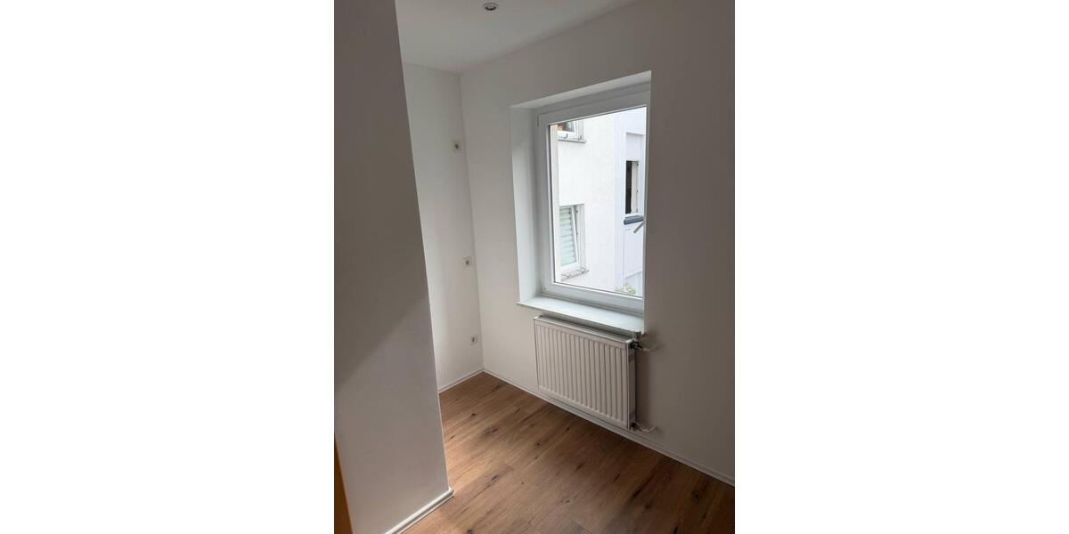 Etagenwohnung Krefeld Cracau - 2 Zimmer, 60 m&sup2;, 470&euro; | Angebot:26184765