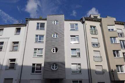 JUNGE UND MODERNE WOHNUNG IN ZENTRALER LAGE ! FÜR DEN KAPITANLEGER GUT VERMIETET 3 zimmer