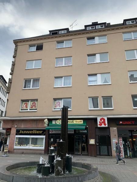 Auto? Unnötig! Mitten in der City: zentrale 4-Zimmer-Wohnung (keine Zahlung über das Jobcenter) zimmer