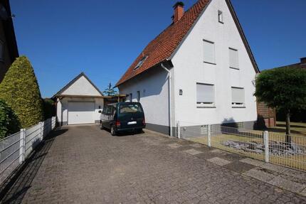 Freistehendes Einfamilienhaus mit großzügigem Garten